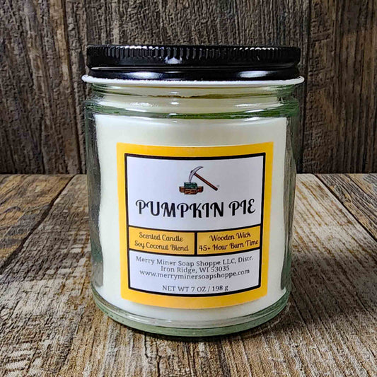 soy coconut wax candle with wooden wick scented as pumpkin pie